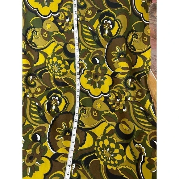 Vintage Blends Inc green and brown floral polyester fabric - Picture 4 of 8